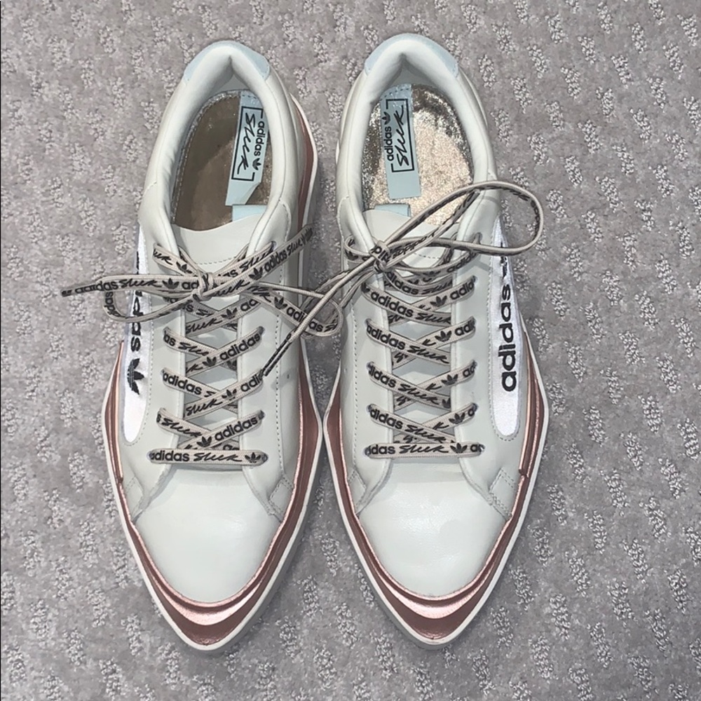 Adidas sleek sneakers white leather/rose gold 11